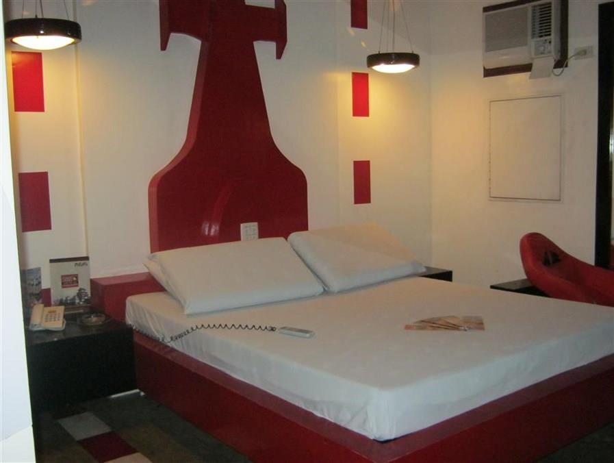 Hotel Sogo Quirino Manila Bagian luar foto