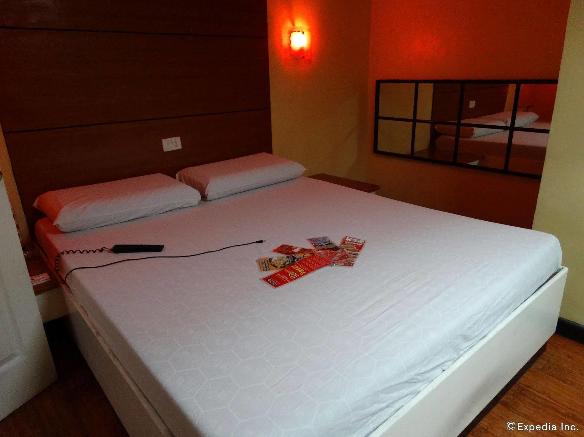 Hotel Sogo Quirino Manila Bagian luar foto